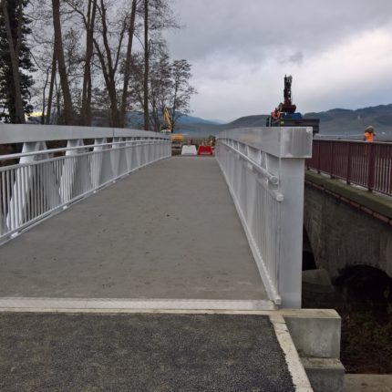 Vue de face de la passerelle